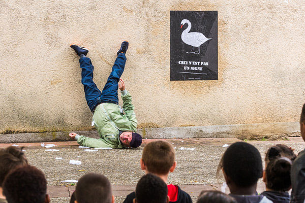 Cie Volubilis © Alex Giraud Parcours conçu par le Théâtre le Liburnia, « Danse dans l’espace public », 2018-2019